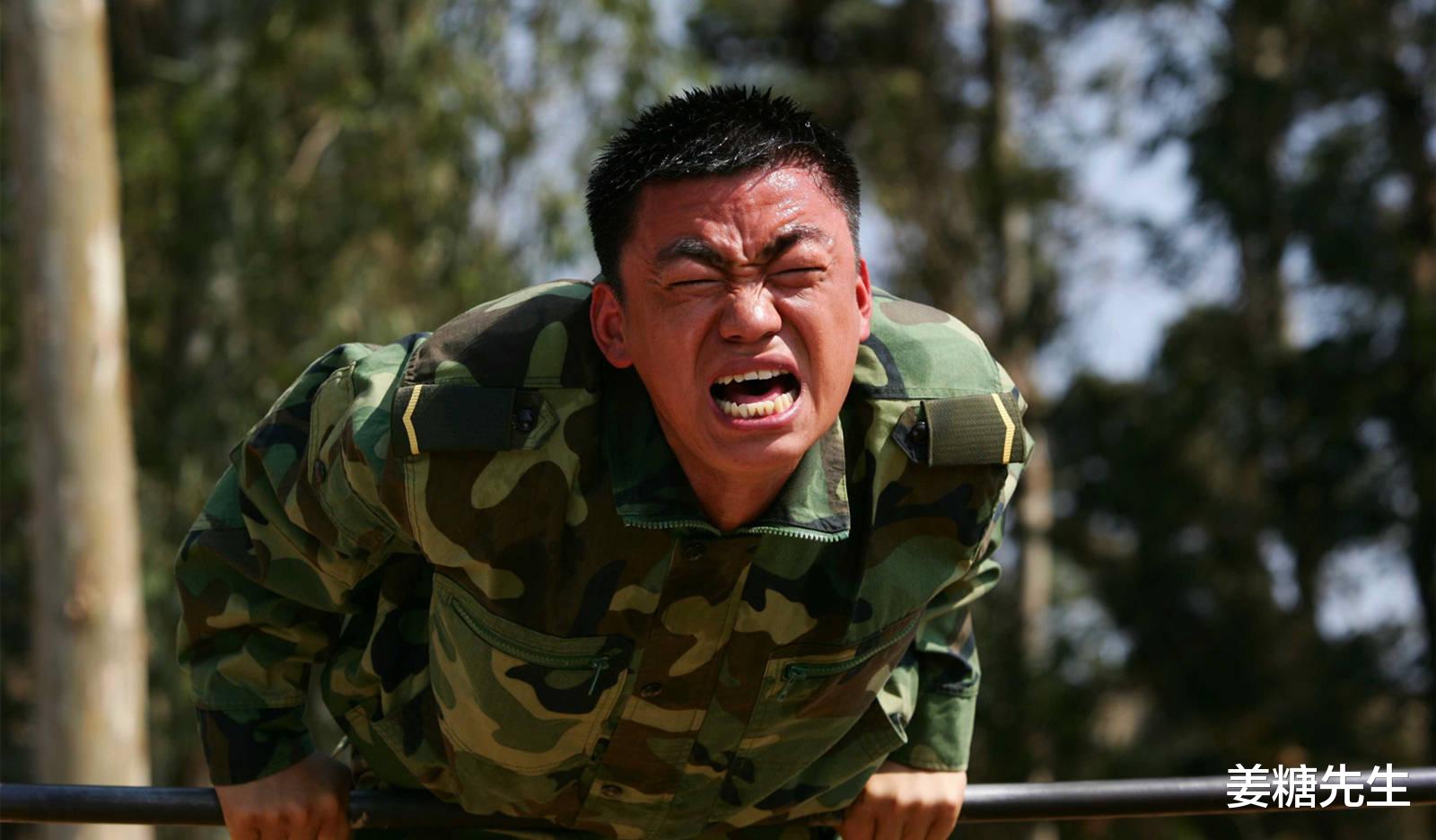 《八角笼中》获4项大奖，王宝强的“傻”，终于被拆穿了