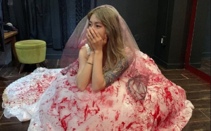 裴安安穿着我的婚纱，在我举办婚礼的酒店闹自杀