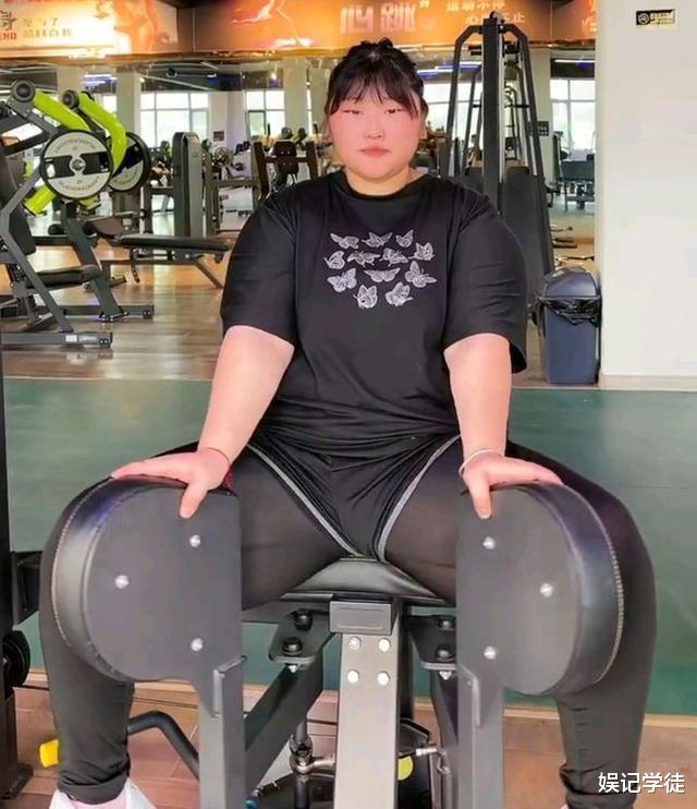 大衣哥女儿也“有主”了?被曝与985海归博士相亲,两人一见钟情