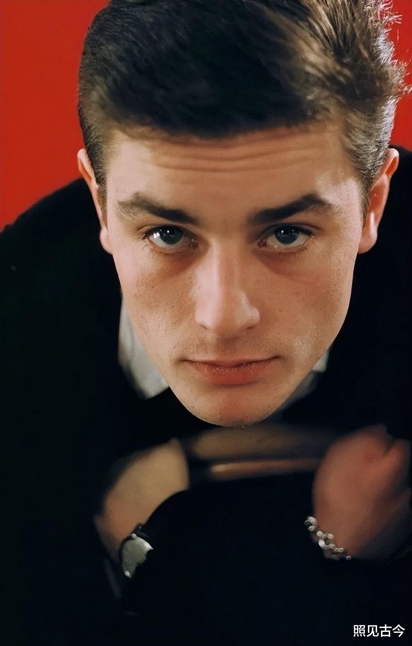 罗密:演活了茜茜公主,14岁独子离世10个月后,43岁的她心碎而亡