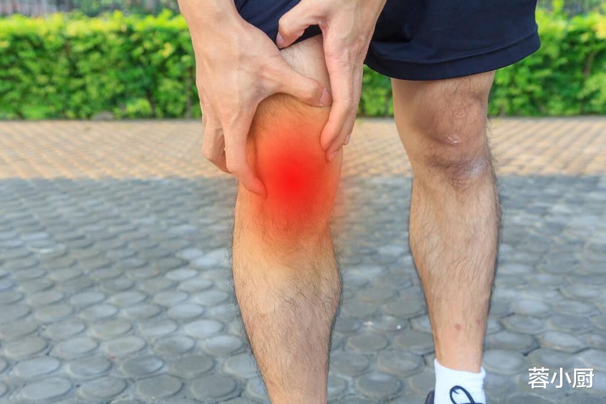 美食教程|人老腿先衰？建议 50岁后，少喝牛奶多吃4物，走路有劲，安稳度伏