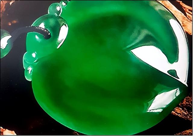 翡翠|翡翠色的分类命名及其主要特征