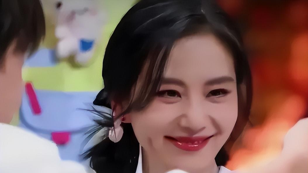 这一次，“救场王”何炅都“带不动”的刘诗诗扒开了内娱“底裤”