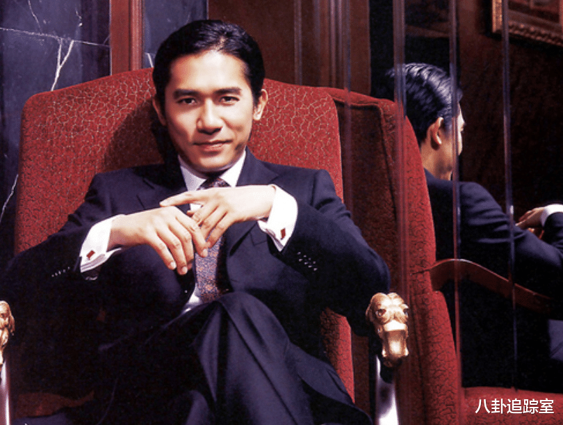 梁朝伟私生门升级!路人亲证出轨、携小3逛街,刘嘉玲用手遮肿脸