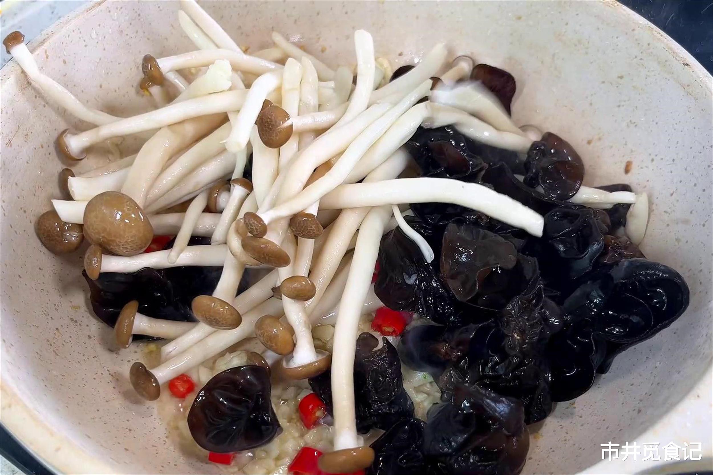 鹌鹑蛋|天冷吃炖菜,豆腐和鹌鹑蛋才是绝配,炖一锅简单省事,暖和又好吃