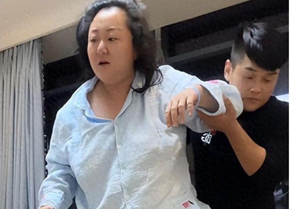 2亿身价吃播网红胖姐,得脑溢血,留下遗嘱:所有资产都给现任老公