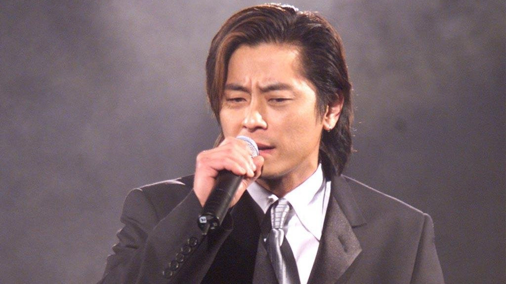 谢霆锋|谢霆锋终于不用再背锅，王杰“毒哑之谜”被曝光，换谁来也受不了