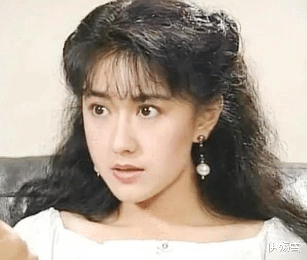 原配对小三最好的报复，她隐忍40年不挪窝，丈夫去世独揽百亿家产