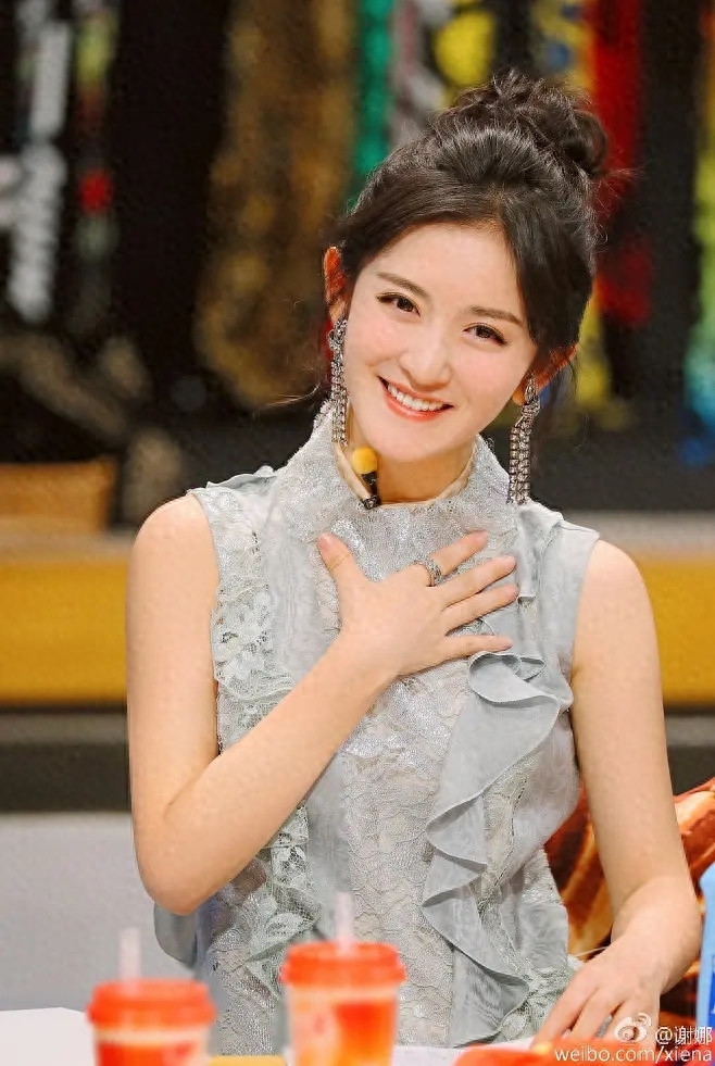 到底是谁在喜欢她?多次被抵制又复出,背后靠山浮出水面