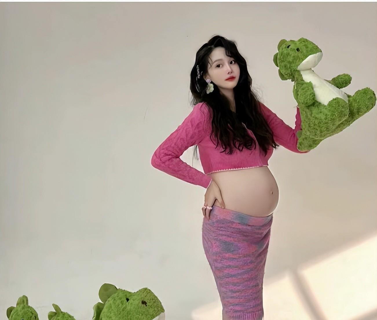 赵本山女儿八个月孕照曝光!状态超好,14天后足月,老公又被调侃