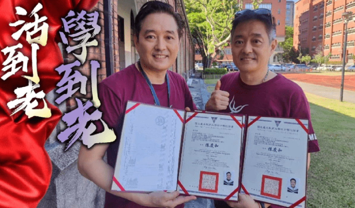 双胞胎的扛老基因是一样的吗?看看这6对双胎男星,你就有答案了