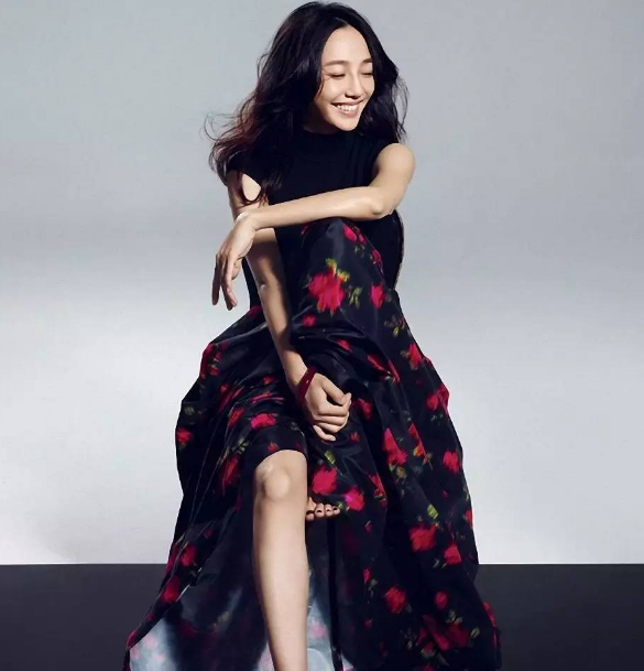 白百何|背锅多年后我们才读懂白百何:原来面对谩骂,最有力的回击是沉默