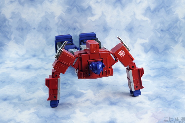 机器人|能自动变形的“擎天柱”,背后或是消费级机器人产业的未来