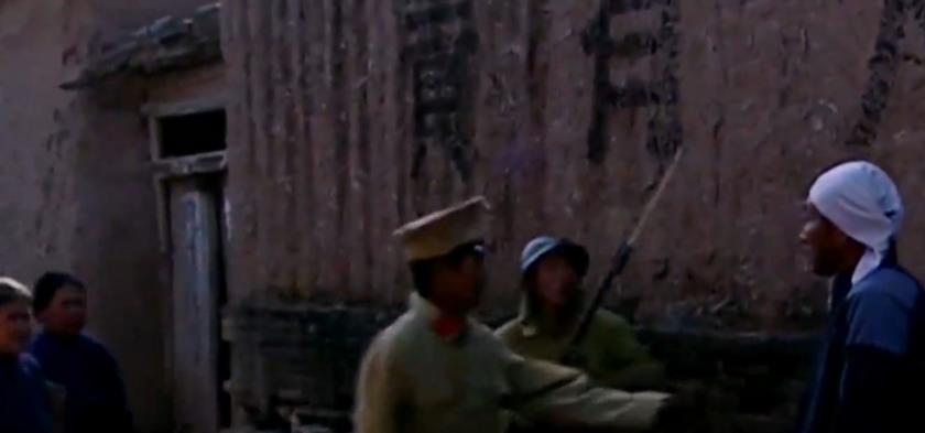 《小兵张嘎》中的穿帮镜头，整整骗了我一个童年，导演你认真的吗