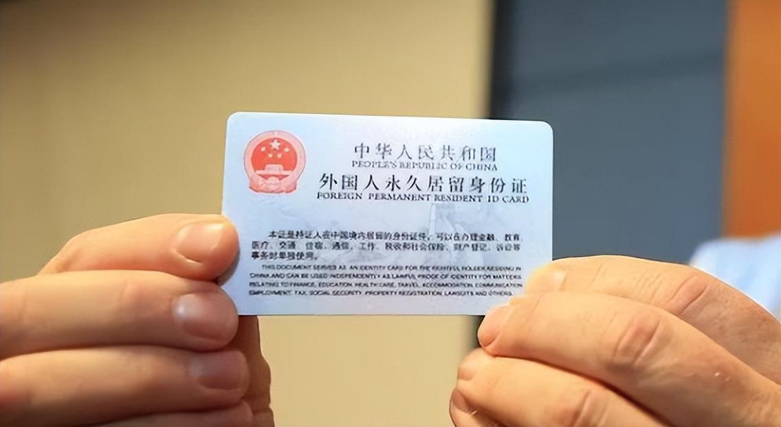 黑人歌手好弟近况：走红后迎娶中国姑娘，今36岁仍未取得中国绿卡