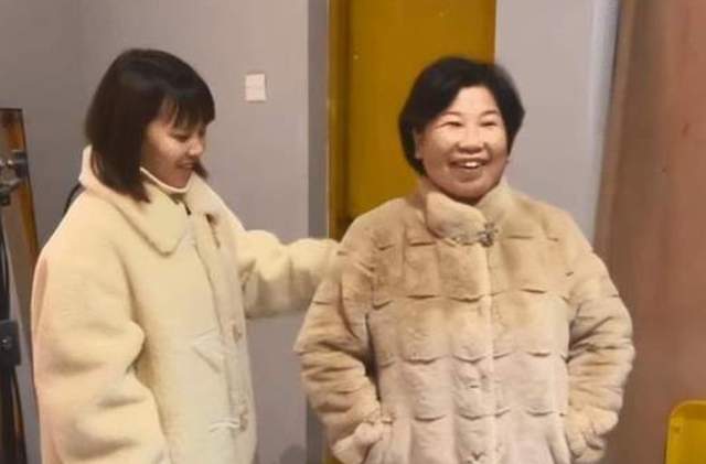 |熊磊晒与儿子同框视频,称人与人互为镜子,田静分享简单日常