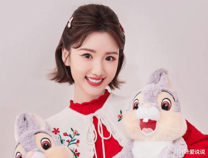 明星|女明星纷纷晒出开工新造型,精致又时尚,值得姐妹们借鉴