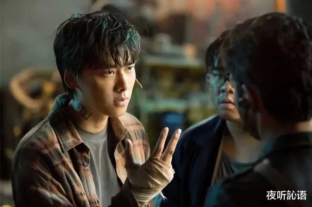 |李易峰退圈后已消失八个月,刘璇老公透露其生活状态,评论区沦陷