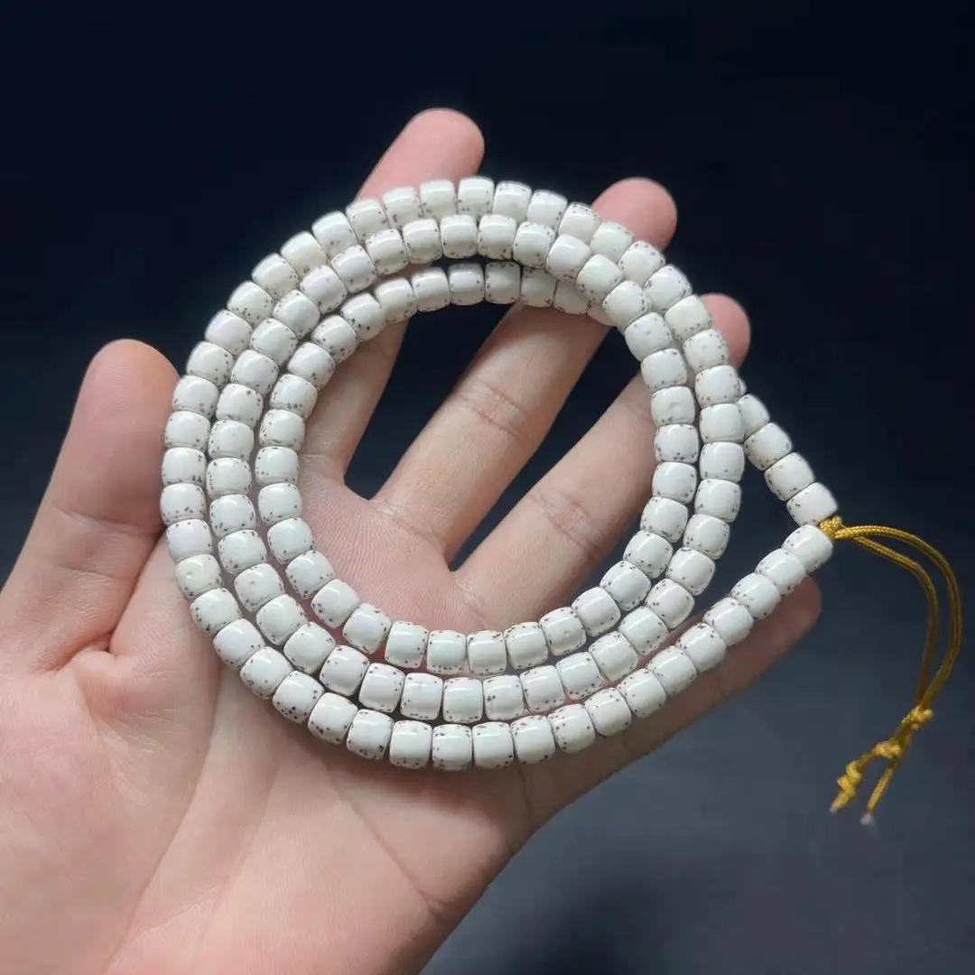 星月菩提|如何判断星月菩提的品相，如何挑选星月菩提？