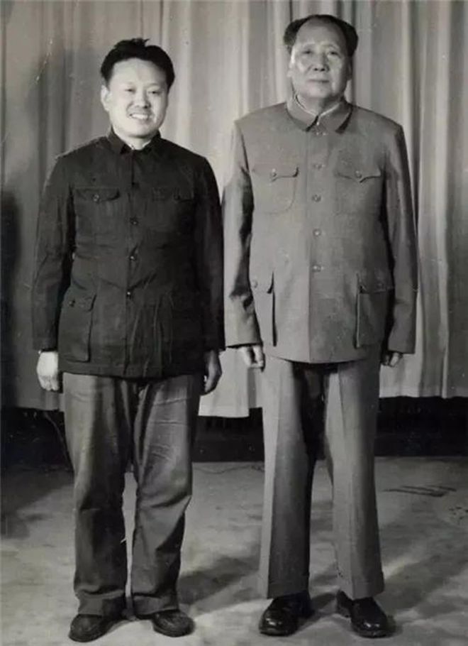 |毛主席不爱吃酱油,程汝明知道后发明秘制酱油,主席:人间美味