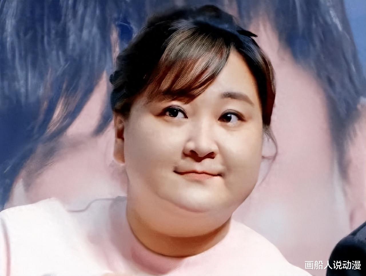 贾玲暴瘦100斤?要不是张小斐,都不知道贾玲快瘦成一道闪电了