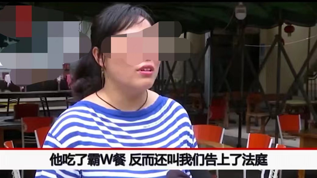 湖北，襄阳。三男三女吃霸王餐后溜走，店主李女士追赶过程中一男子不慎摔倒