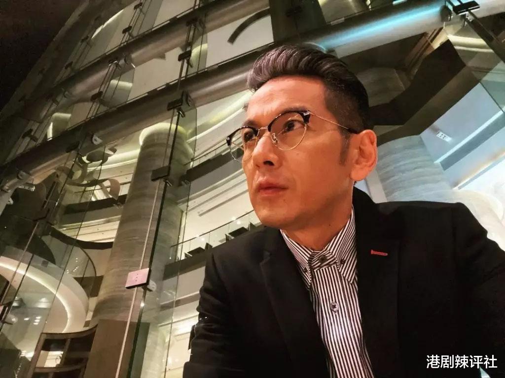 |TVB男星入行30年不被重用，曾凭最强反派爆火，感慨没价值被无视