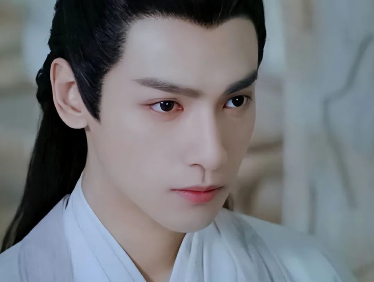 从“古装男神”到“全网吐槽”,罗云熙到底怎么了?