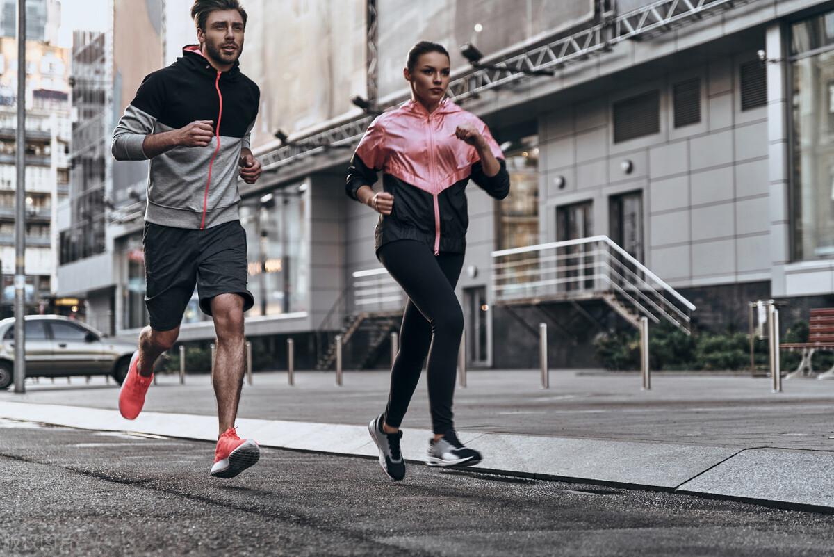 |经常跑步会损坏膝盖吗？什么样的跑步方式，才能更好的保护膝盖？