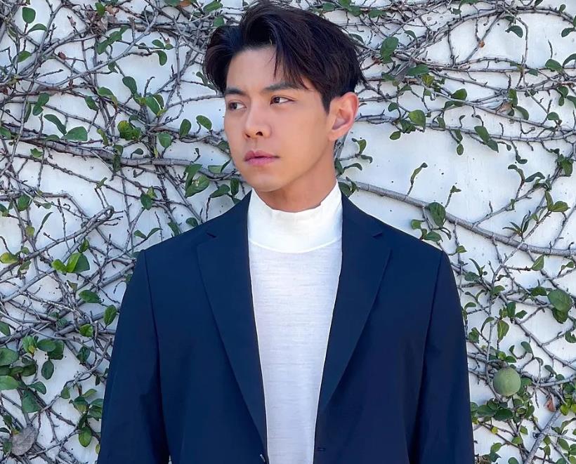 3位港星广东小店开业!生意火爆忙到满头汗,圈中好友帮做服务员