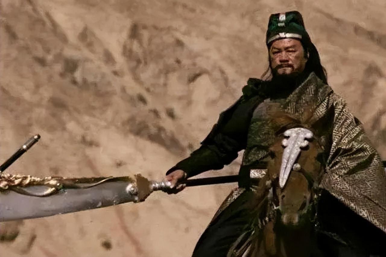 看完这4个演员演的关羽后,才明白陆树铭为何敢自称\关公第一人\