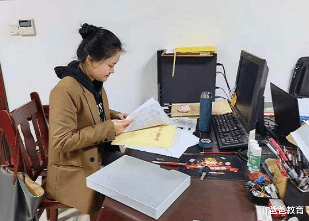 大学生|远离霸凌保平安,北大学霸果断放弃体制内工作,抑郁症不治而愈