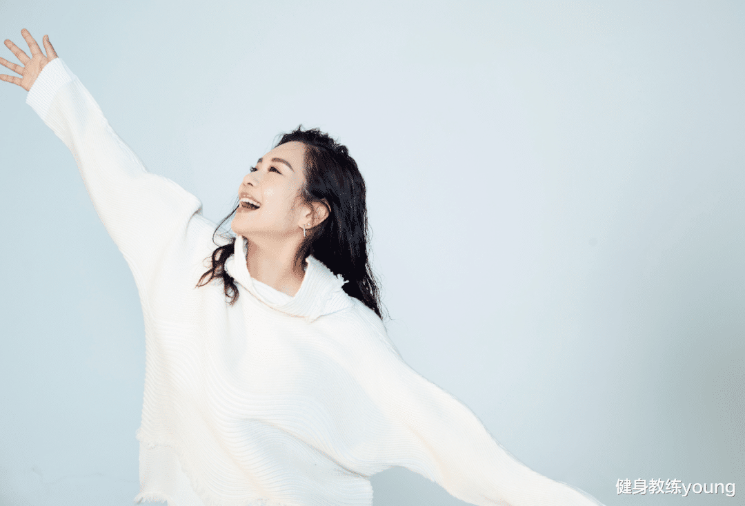 陈松伶，年过半百依旧不显老态，分享5个省钱美容高招