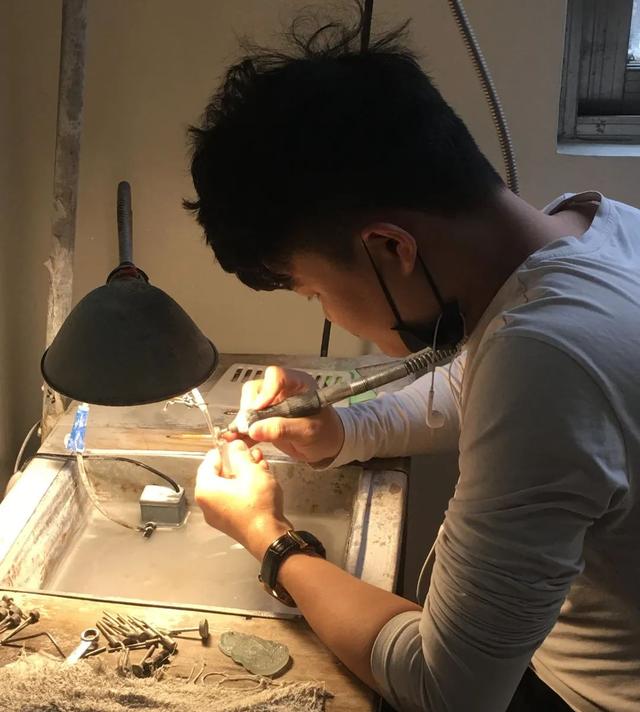 玉雕|是生命重塑亦是羽化成蝶，玉雕师张林乔佛造像作品