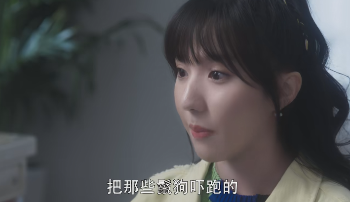 整容脸又来祸害公安剧?假鼻梁、脸肿像发面馒头,别再侮辱警察了