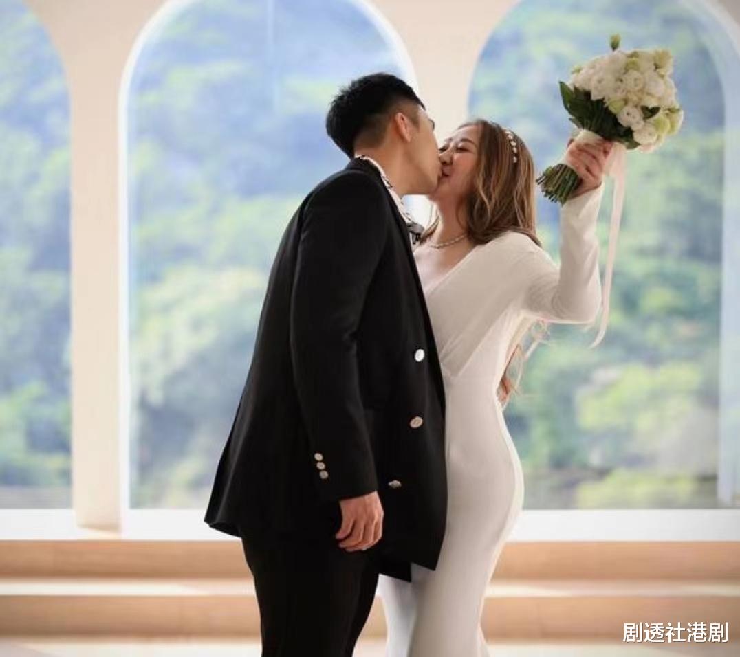 TVB|讲心不讲金！TVB小生婚后被嘲软饭男，其富贵太太发文力挺公开示爱