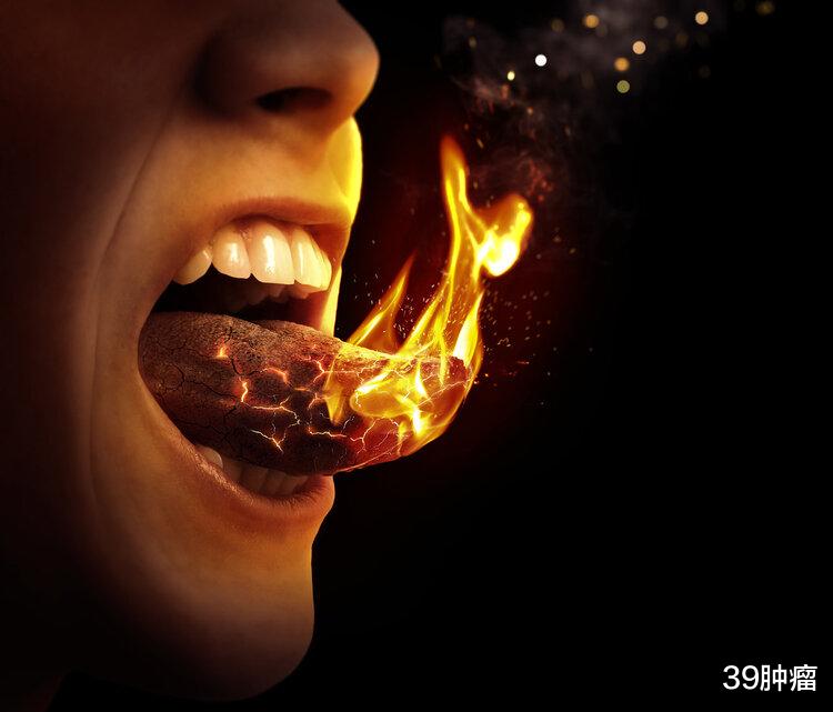 半夜经常口干舌燥?别以为就是“上火”,可能是这5种病找上门了