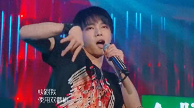 厚颜无耻!一首代表作都没有,却被捧成歌坛顶流,这些小丑羞不羞