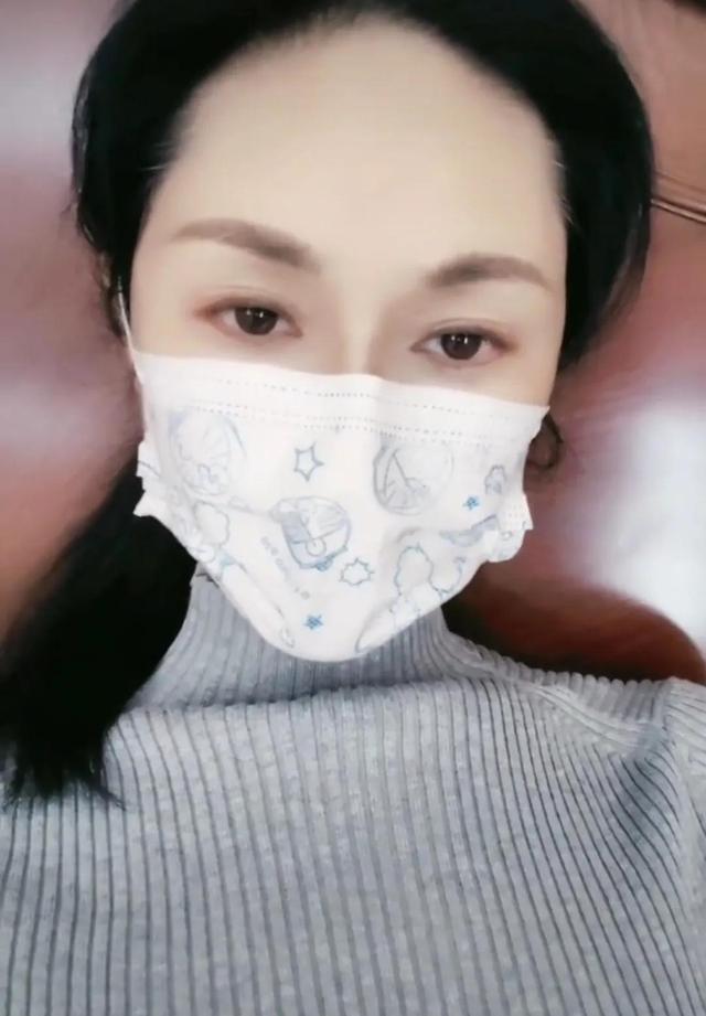 于文华|于文华患新冠,高烧到39.8度,躺了两天浑身酸痛,还着惦记工作