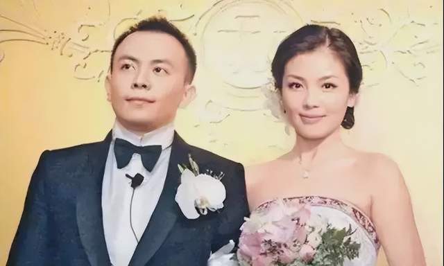 张扬|刘涛直播卸妆惹争议,被嘲妆前妆后判若两人