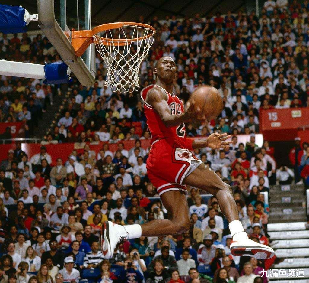 美国队|美国男篮历史六大超级巨星，乔丹，詹姆斯，科比上榜，你认可吗