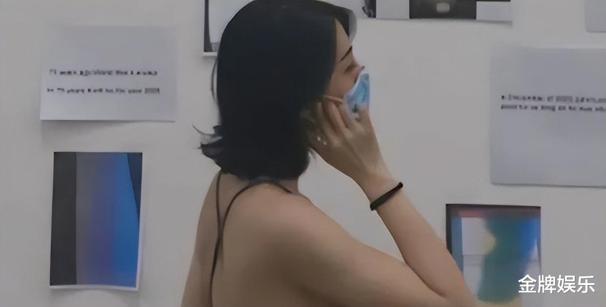 |胡继勇和女员工出差被拍!女方虽然白皙高挑,但素颜照相当一般