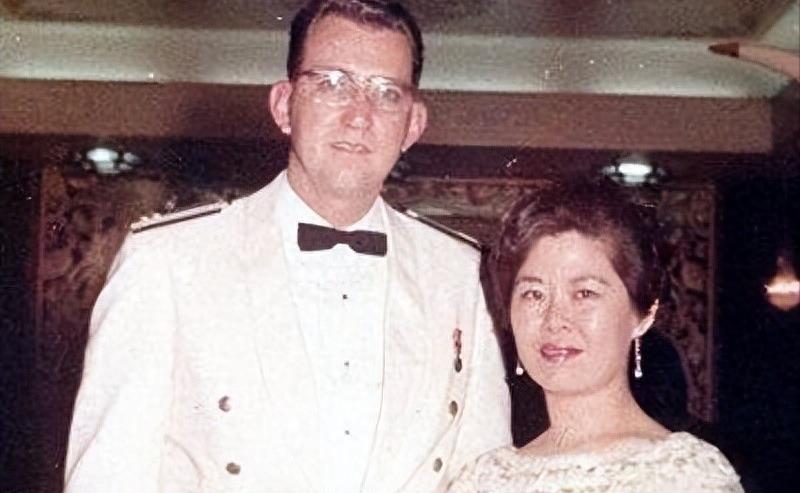 费翔|春晚“第一美男”,首次登台被封杀14年,年过60至今未婚!