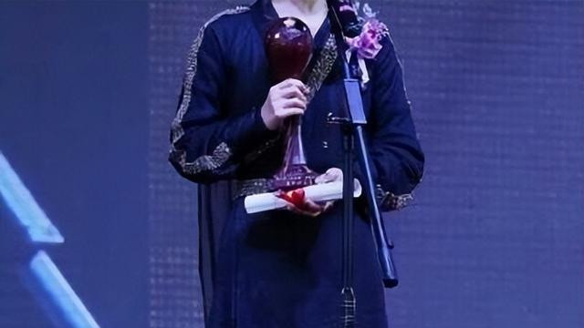 赵丽颖|赵丽颖和肖央官宣了：太甜了！