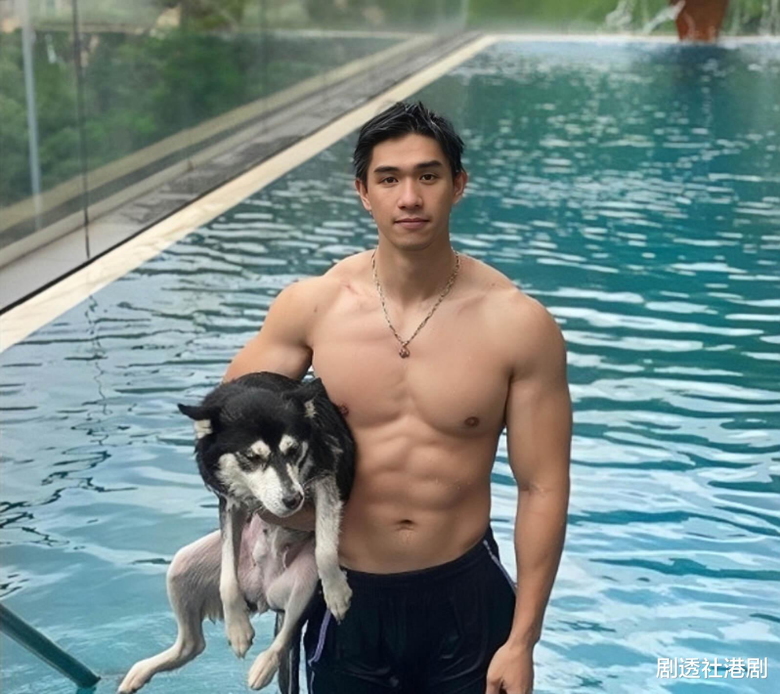 恭喜！香港知名星二代恋情浮出水面，酷爱健身长相帅气