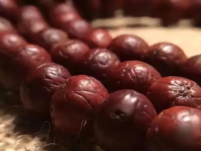 凤眼菩提|什么文玩的包浆,有凤眼这般治愈