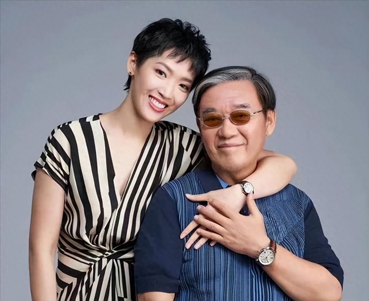 李立群女儿回国大变样!