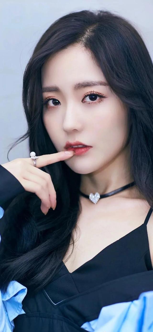 王艺瑾|王艺瑾,又长又直,真的是好身材