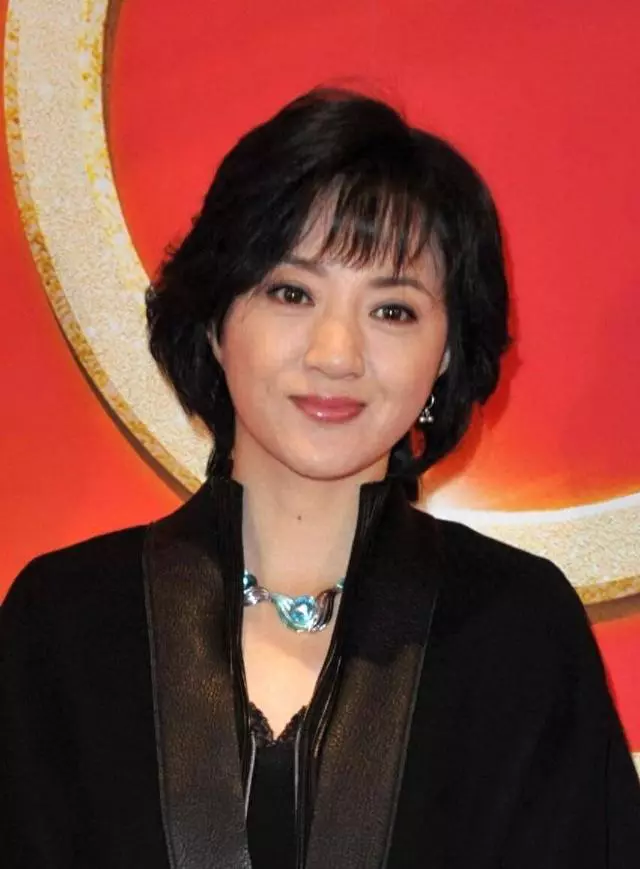 |5登春晚火遍全国,却沦落至精神病院,谁害了“小品女王”金玉婷