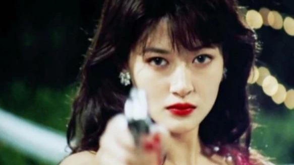 21年前，女星陈宝莲从高楼跳下，留下的男婴如今长成“少爷”模样